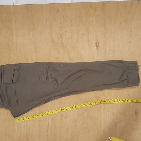 H & M olive green Joggers - Picture 7 of 9